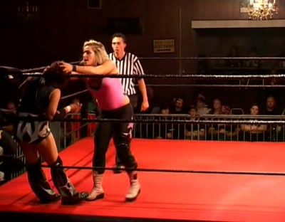 SHIMMER_#8__-__Nattie_Neidhart_vs_Arielpt2_avi_000318050.jpg