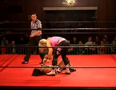 SHIMMER_#8__-__Nattie_Neidhart_vs_Arielpt2_avi_000344109.jpg