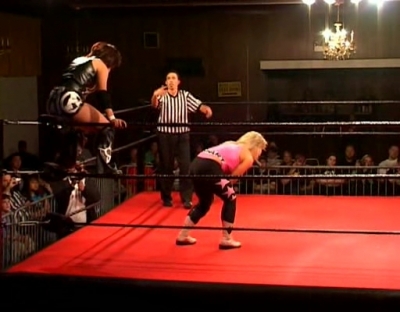 SHIMMER_#8__-__Nattie_Neidhart_vs_Arielpt2_avi_000354653.jpg