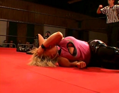 SHIMMER_#8__-__Nattie_Neidhart_vs_Arielpt2_avi_000369835.jpg