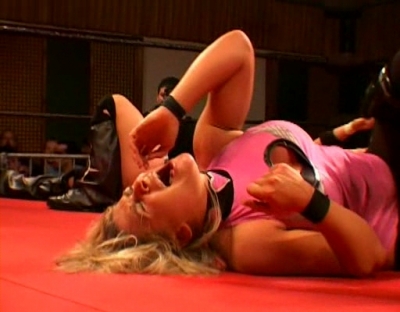 SHIMMER_#8__-__Nattie_Neidhart_vs_Arielpt2_avi_000372171.jpg