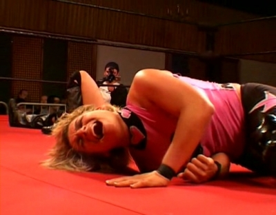 SHIMMER_#8__-__Nattie_Neidhart_vs_Arielpt2_avi_000373672.jpg