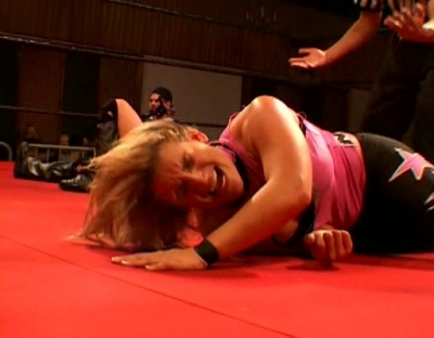 SHIMMER_#8__-__Nattie_Neidhart_vs_Arielpt2_avi_000375908.jpg