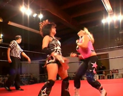 SHIMMER_#8__-__Nattie_Neidhart_vs_Arielpt2_avi_000397462.jpg