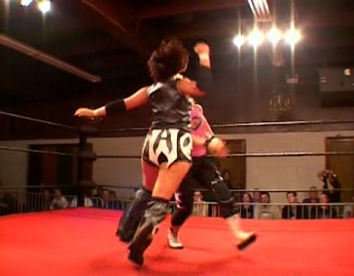 SHIMMER_#8__-__Nattie_Neidhart_vs_Arielpt2_avi_000412144.jpg