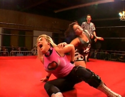 SHIMMER_#8__-__Nattie_Neidhart_vs_Arielpt2_avi_000423422.jpg