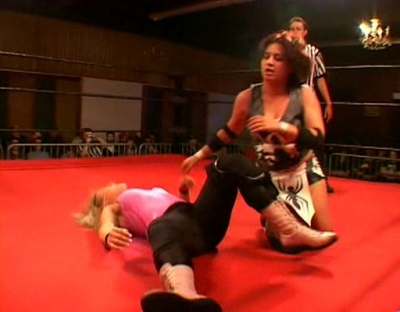 SHIMMER_#8__-__Nattie_Neidhart_vs_Arielpt2_avi_000424323.jpg