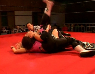 SHIMMER_#8__-__Nattie_Neidhart_vs_Arielpt2_avi_000426525.jpg