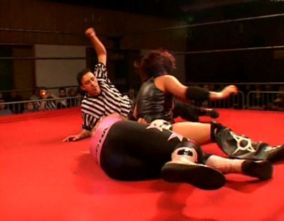 SHIMMER_#8__-__Nattie_Neidhart_vs_Arielpt2_avi_000427259.jpg