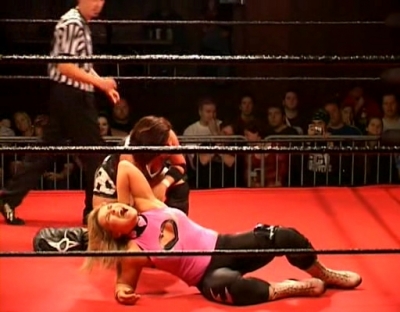 SHIMMER_#8__-__Nattie_Neidhart_vs_Arielpt2_avi_000433565.jpg