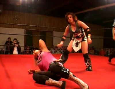 SHIMMER_#8__-__Nattie_Neidhart_vs_Arielpt2_avi_000434299.jpg