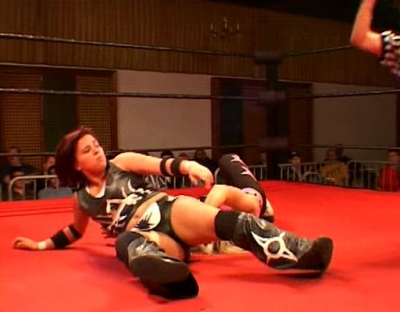 SHIMMER_#8__-__Nattie_Neidhart_vs_Arielpt2_avi_000444042.jpg