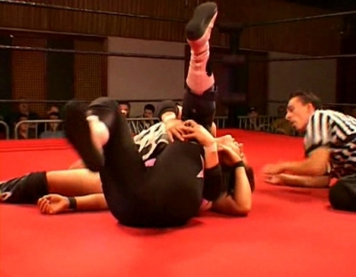 SHIMMER_#8__-__Nattie_Neidhart_vs_Arielpt2_avi_000460092.jpg