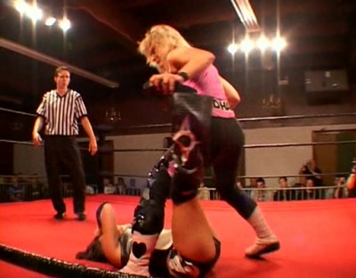 SHIMMER_#8__-__Nattie_Neidhart_vs_Arielpt2_avi_000490689.jpg