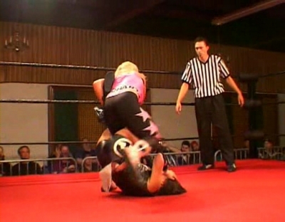 SHIMMER_#8__-__Nattie_Neidhart_vs_Arielpt2_avi_000493692.jpg