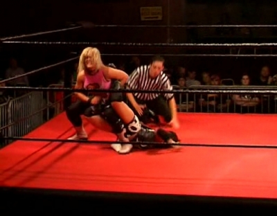 SHIMMER_#8__-__Nattie_Neidhart_vs_Arielpt2_avi_000495760.jpg