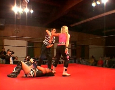 SHIMMER_#8__-__Nattie_Neidhart_vs_Arielpt2_avi_000532797.jpg