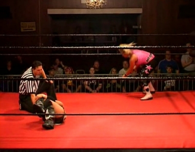 SHIMMER_#8__-__Nattie_Neidhart_vs_Arielpt2_avi_000556554.jpg