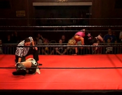 SHIMMER_#8__-__Nattie_Neidhart_vs_Arielpt2_avi_000557322.jpg