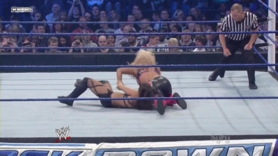 WWE_SmackDown_11_12_10_Layla_vs_Natalya_720p_AC3_5_1_x264_mkv_000106005.jpg