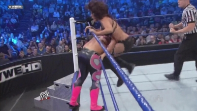 WWE_SmackDown_11_12_10_Layla_vs_Natalya_720p_AC3_5_1_x264_mkv_000158691.jpg
