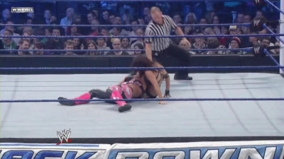 WWE_SmackDown_11_12_10_Layla_vs_Natalya_720p_AC3_5_1_x264_mkv_000186019.jpg