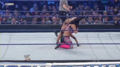WWE_SmackDown_11_12_10_Layla_vs_Natalya_720p_AC3_5_1_x264_mkv_000205705.jpg