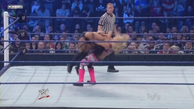 WWE_SmackDown_11_12_10_Layla_vs_Natalya_720p_AC3_5_1_x264_mkv_000264397.jpg