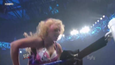 WWE_SmackDown_11_12_10_Layla_vs_Natalya_720p_AC3_5_1_x264_mkv_000321086.jpg