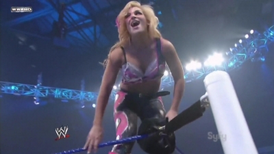 WWE_SmackDown_11_12_10_Layla_vs_Natalya_720p_AC3_5_1_x264_mkv_000321687.jpg