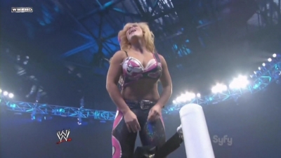 WWE_SmackDown_11_12_10_Layla_vs_Natalya_720p_AC3_5_1_x264_mkv_000322221.jpg
