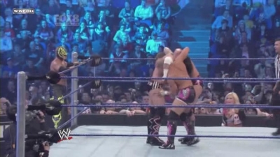 WWE_Friday_Night_Smackdown_04_16_2010_(2)_avi_000359600.jpg