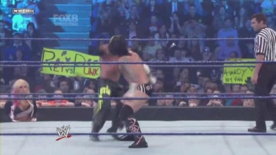 WWE_Friday_Night_Smackdown_04_16_2010_(2)_avi_000465360.jpg