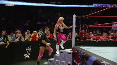 WWE_Superstars_2009_08_13_HDTV_XviD-KYR_WRESTLiNGBAY_COM_avi_000175775.jpg