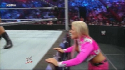 WWE_Superstars_2009_07_16_avi_000233566.jpg