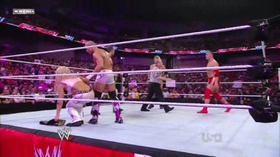 WWE_Monday_Night_Raw_2010_05_24_HDTV_XviD-WB-quickupload_net_avi_004026292.jpg