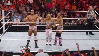 WWE_Monday_Night_Raw_2010_05_24_HDTV_XviD-WB-quickupload_net_avi_004120787.jpg