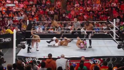 WWE_Monday_Night_Raw_2010_05_24_HDTV_XviD-WB-quickupload_net_avi_004133066.jpg