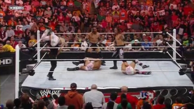 WWE_Monday_Night_Raw_2010_05_24_HDTV_XviD-WB-quickupload_net_avi_004135635.jpg