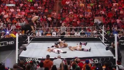 WWE_Monday_Night_Raw_2010_05_24_HDTV_XviD-WB-quickupload_net_avi_004149315.jpg