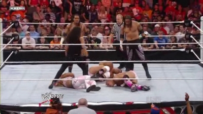 WWE_Monday_Night_Raw_2010_05_24_HDTV_XviD-WB-quickupload_net_avi_004163630.jpg