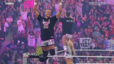 WWE_Monday_Night_Raw_The_Draft_26th_April_2010_HDTV_XviD-FWG_pt1_avi_000495040.jpg