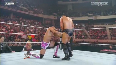 WWE_Monday_Night_Raw_The_Draft_26th_April_2010_HDTV_XviD-FWG_pt1_avi_000564400.jpg