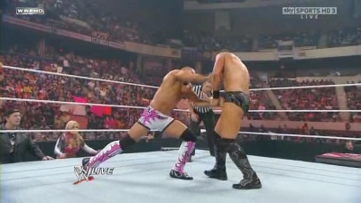 WWE_Monday_Night_Raw_The_Draft_26th_April_2010_HDTV_XviD-FWG_pt1_avi_000566960.jpg
