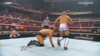 WWE_Monday_Night_Raw_The_Draft_26th_April_2010_HDTV_XviD-FWG_pt1_avi_000578240.jpg