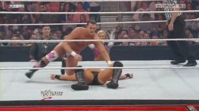 WWE_Monday_Night_Raw_The_Draft_26th_April_2010_HDTV_XviD-FWG_pt1_avi_000609560.jpg