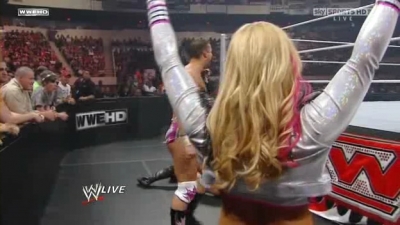 WWE_Monday_Night_Raw_The_Draft_26th_April_2010_HDTV_XviD-FWG_pt1_avi_000631560.jpg