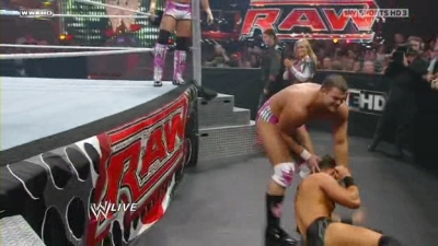 WWE_Monday_Night_Raw_The_Draft_26th_April_2010_HDTV_XviD-FWG_pt1_avi_000635880.jpg