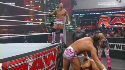 WWE_Monday_Night_Raw_The_Draft_26th_April_2010_HDTV_XviD-FWG_pt1_avi_000640240.jpg