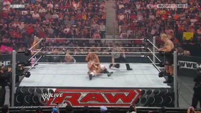 WWE_Monday_Night_Raw_The_Draft_26th_April_2010_HDTV_XviD-FWG_pt1_avi_000657040.jpg